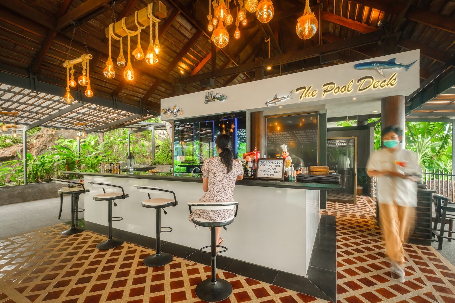 phangan-the-pool-deck-beach-dinner-restaurant