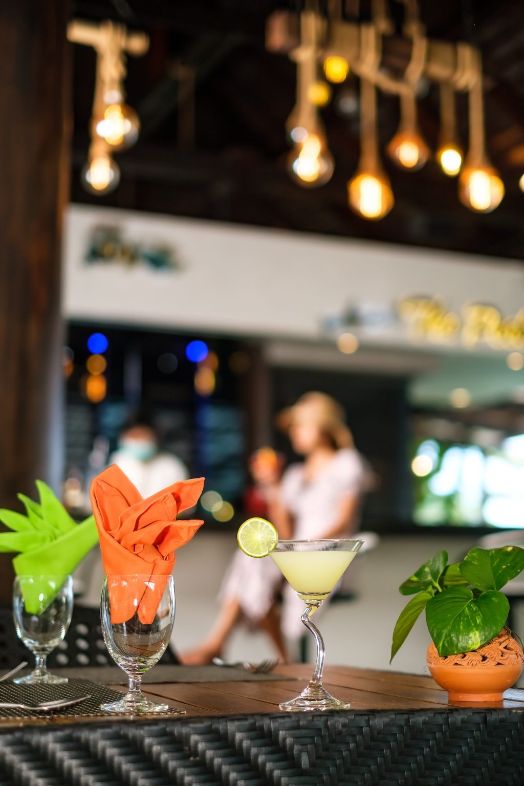 phangan-the-pool-deck-beach-dinner-restaurant