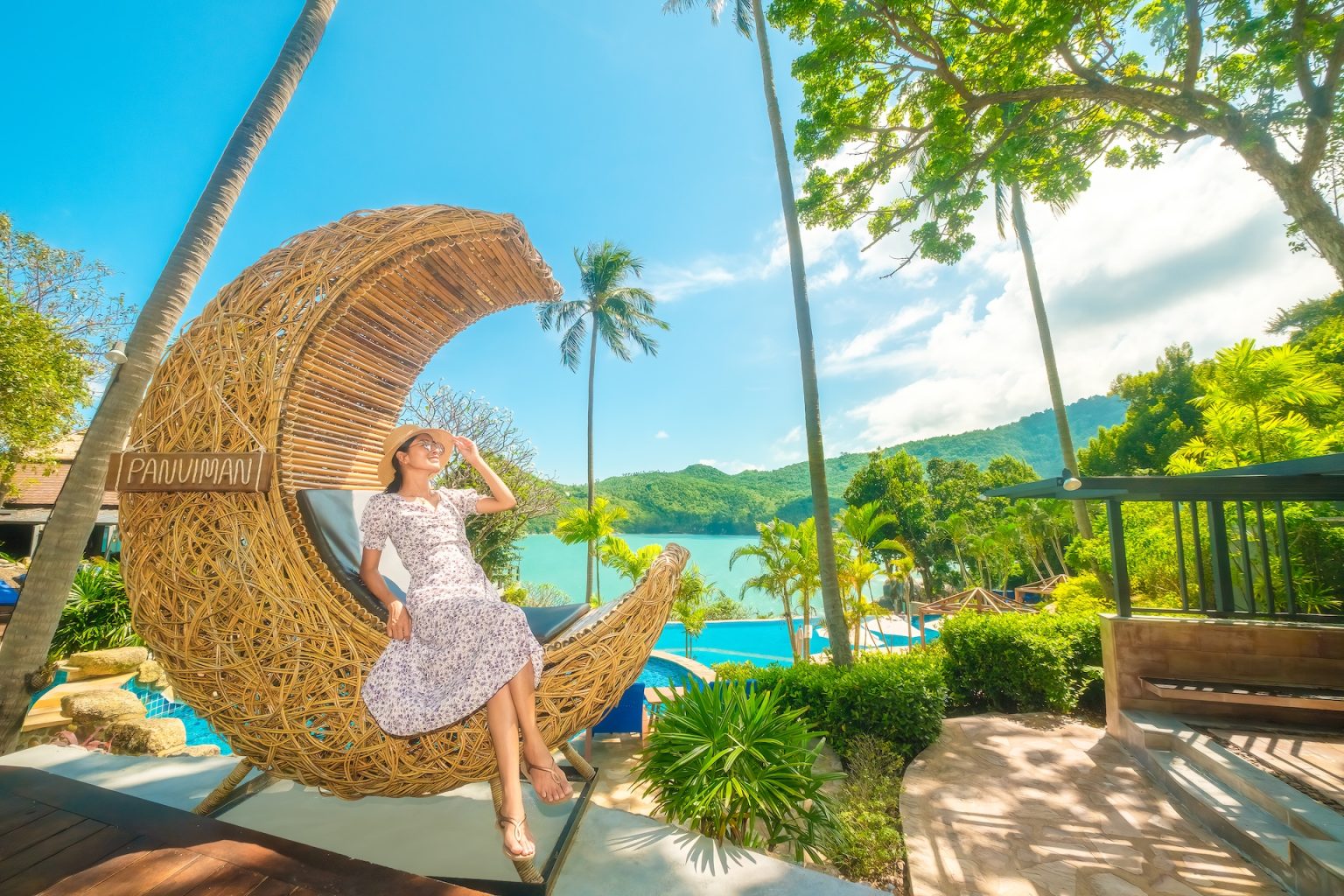 phangan-the-pool-deck-beach-dinner-restaurant