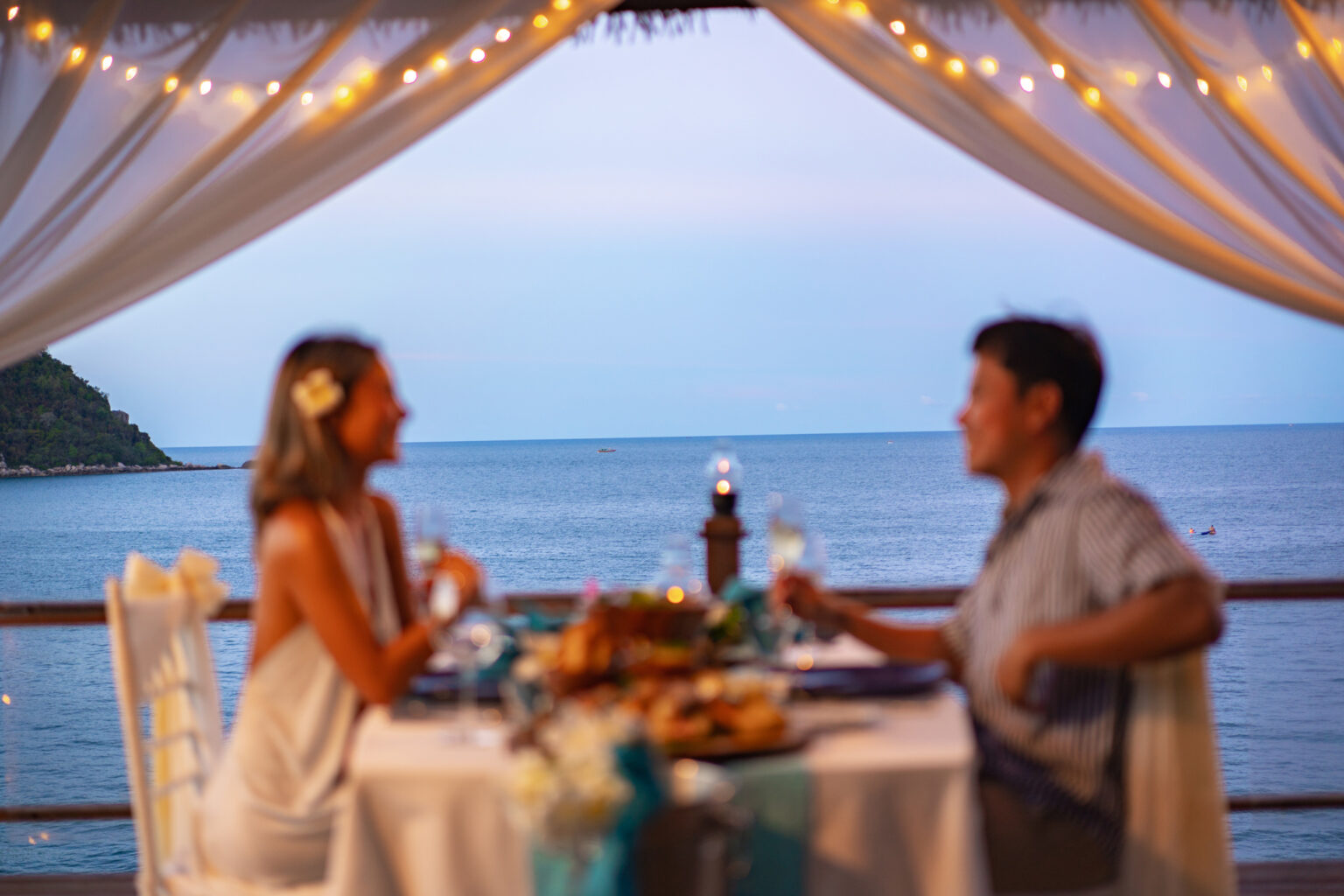 activity-romantic-dinner-sea-view-phangan