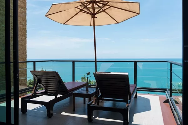 resort balcony sea view koh phangan